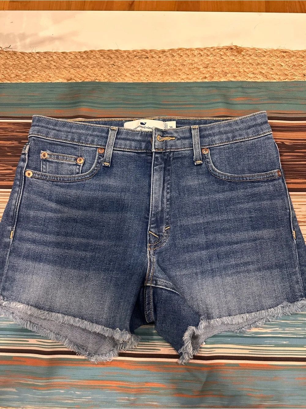 Vineyard Vines Size 26 Classic Stretch Denim Raw Hem Shorts - Blue